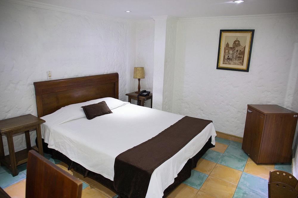 Hotel Ayenda 1223 Porton De La 10 Medellín Zewnętrze zdjęcie
