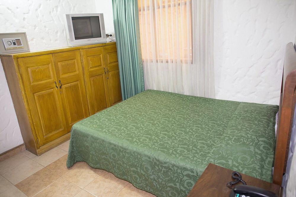 Hotel Ayenda 1223 Porton De La 10 Medellín Zewnętrze zdjęcie