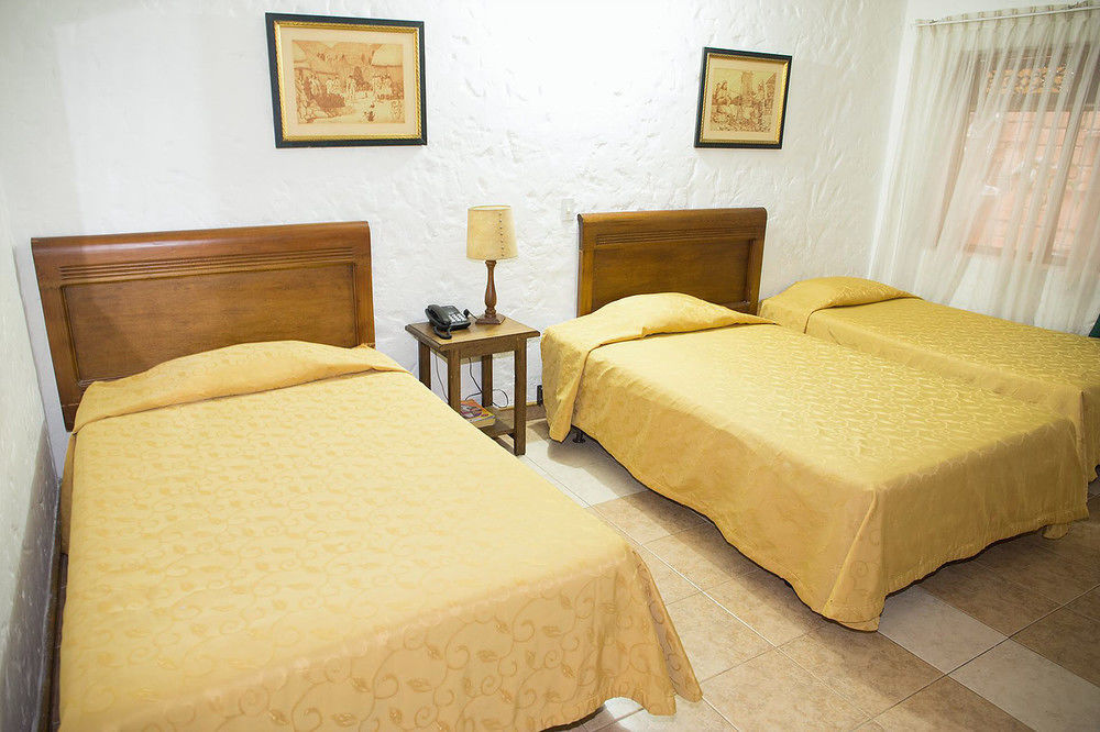 Hotel Ayenda 1223 Porton De La 10 Medellín Zewnętrze zdjęcie