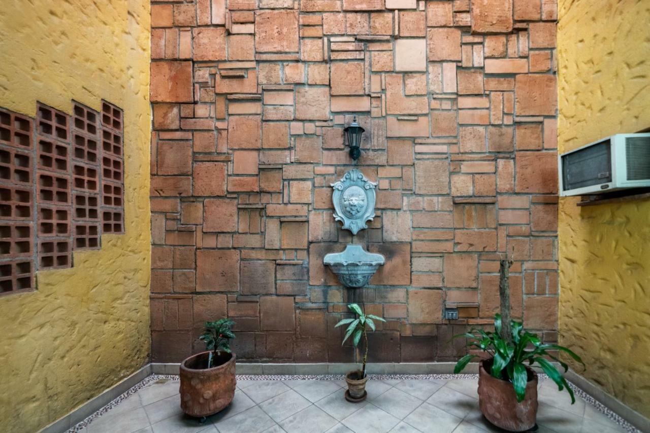 Hotel Ayenda 1223 Porton De La 10 Medellín Zewnętrze zdjęcie