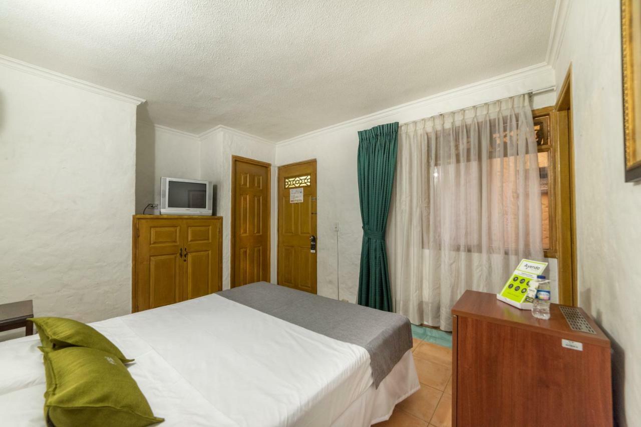 Hotel Ayenda 1223 Porton De La 10 Medellín Zewnętrze zdjęcie