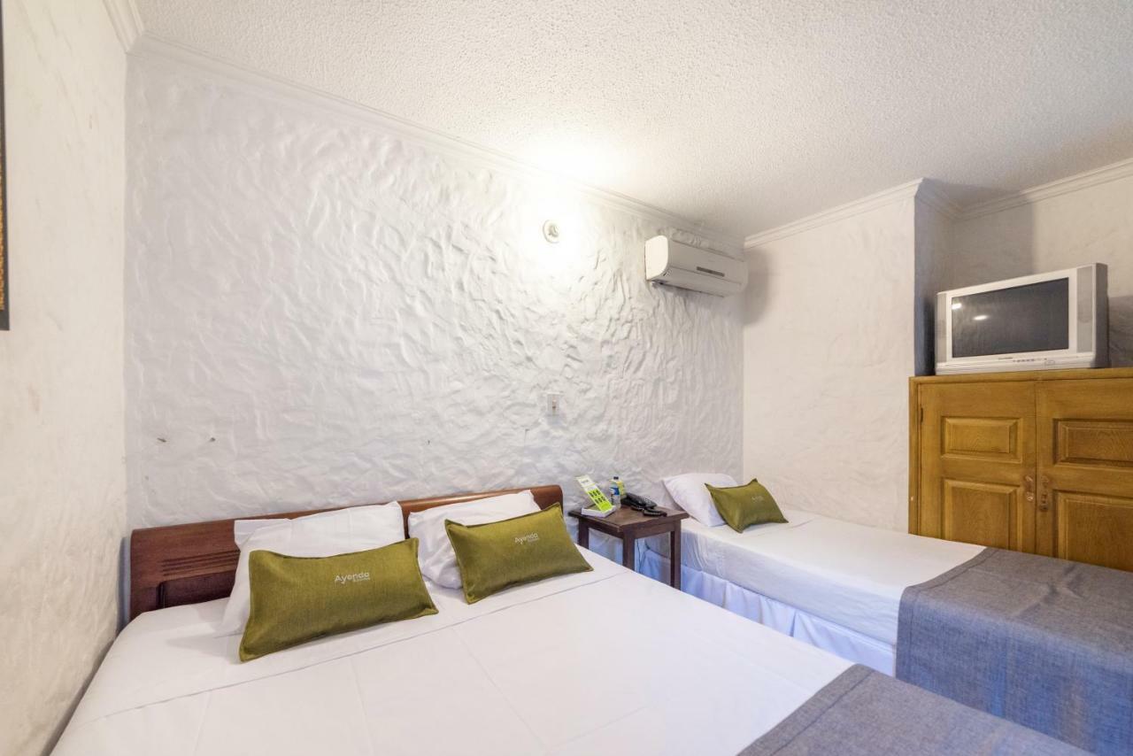 Hotel Ayenda 1223 Porton De La 10 Medellín Zewnętrze zdjęcie